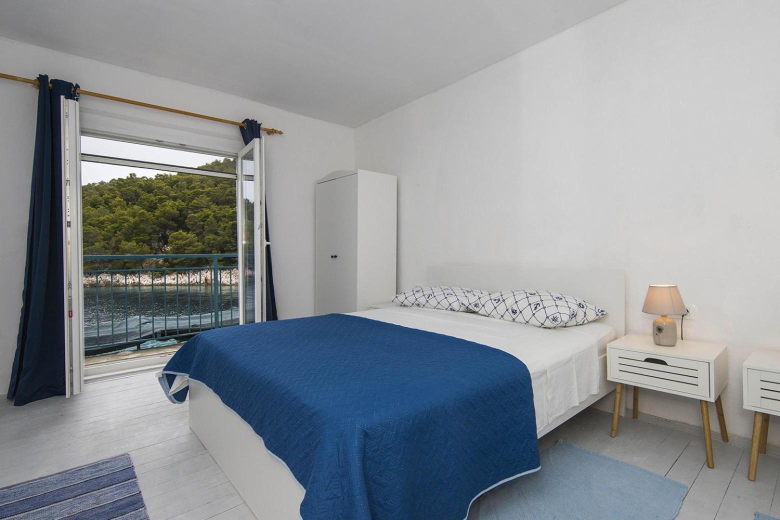 Secluded Fisherman'S Cottage Cove Skozanje, Hvar - 4009 Gdinj Ruang foto
